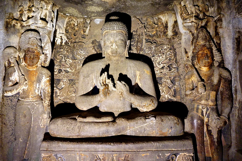 Colossal Buddha Statue, Ajanta Caves 1-12, Aurangabad, photograph by Anandajoti Bhikkhu